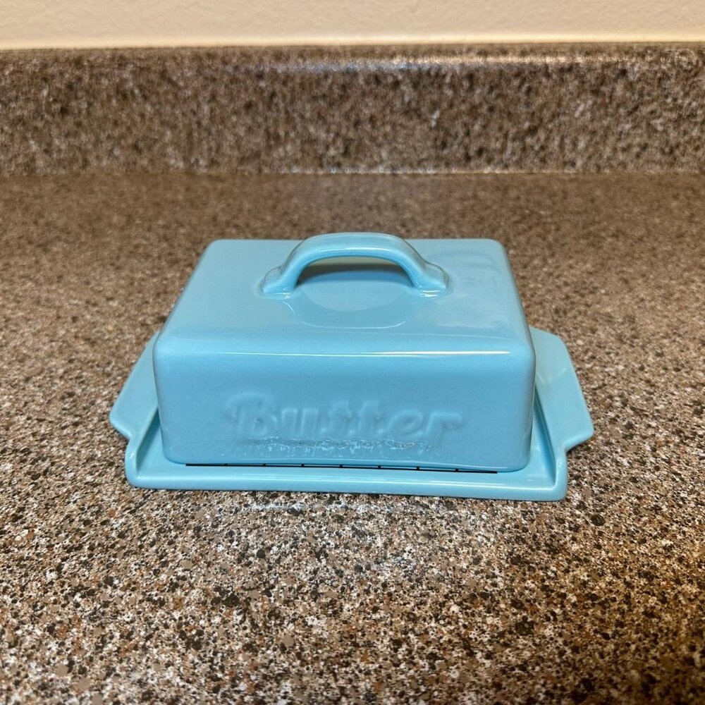 DOWAN Porcelain Butter Dish – Blue (Used, Knife Holder Broken)